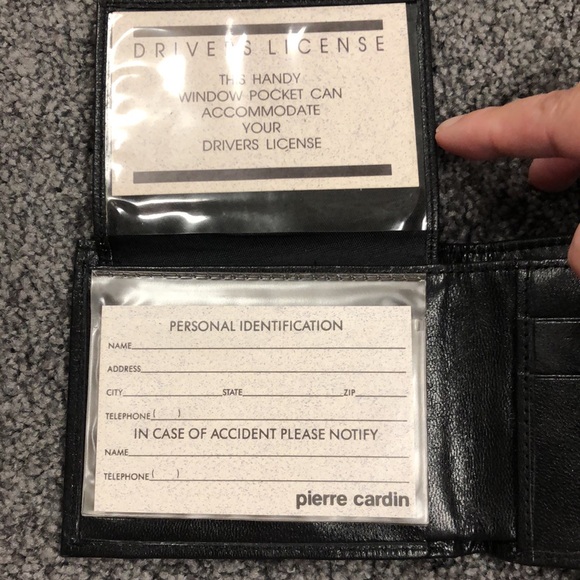 Men’s vintage Pierre Cardin black leather wallet - Picture 7 of 9